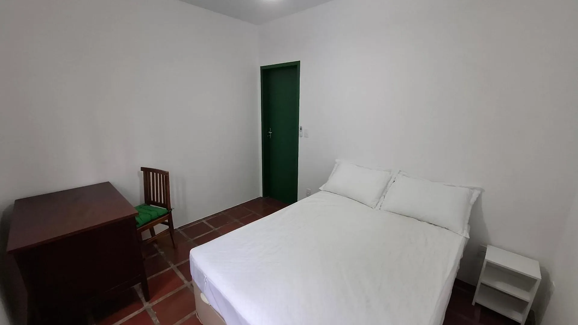 Quarto Na Praia Da Armacao Florianópolis